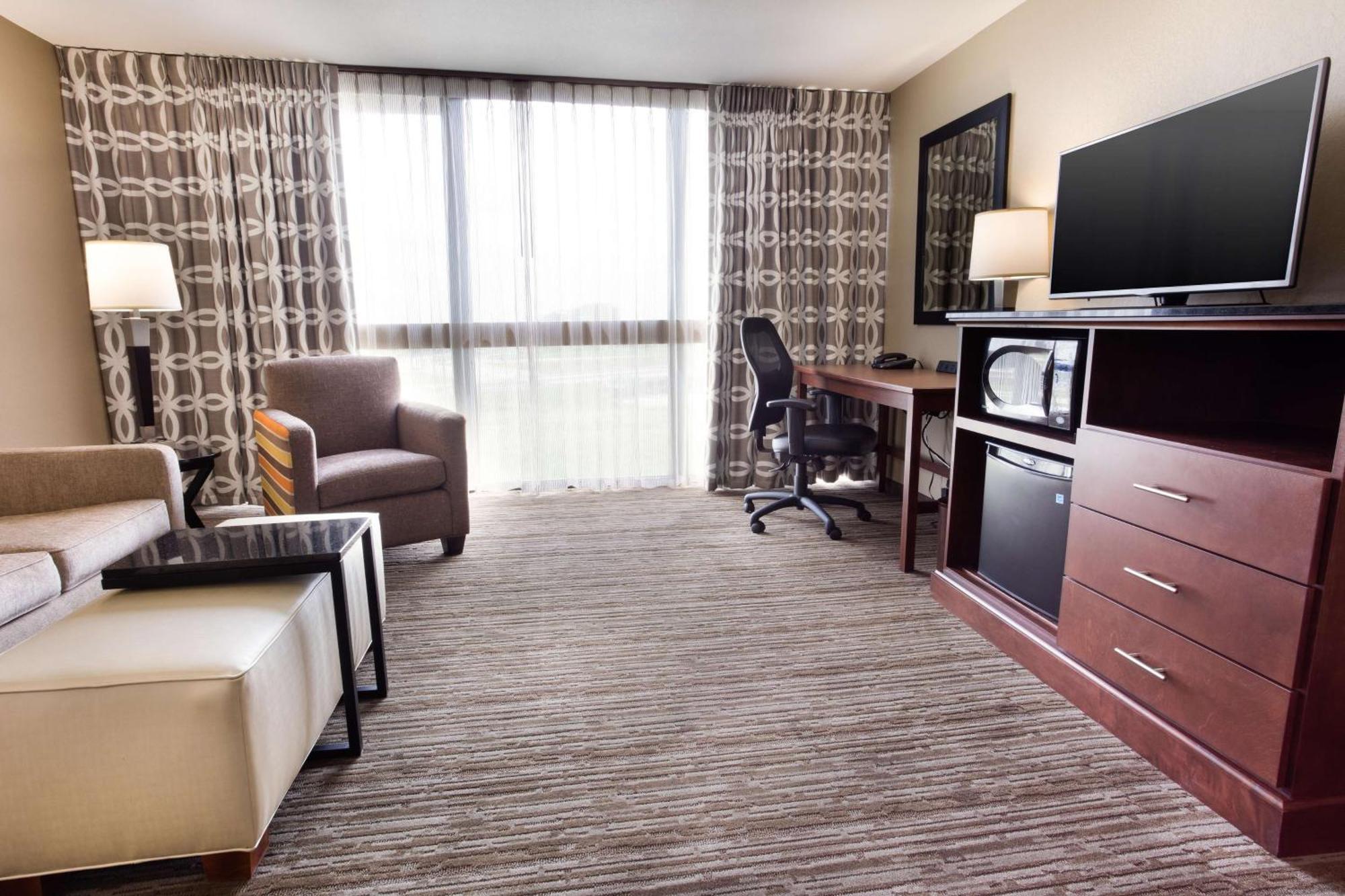 Drury Inn & Suites Kansas City Airport Extérieur photo