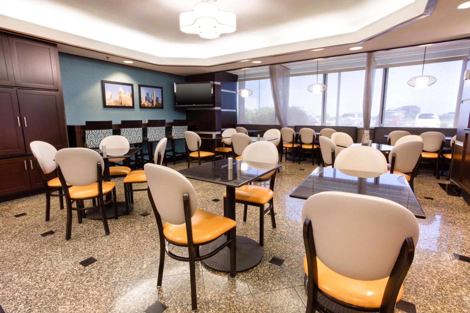 Drury Inn & Suites Kansas City Airport Extérieur photo